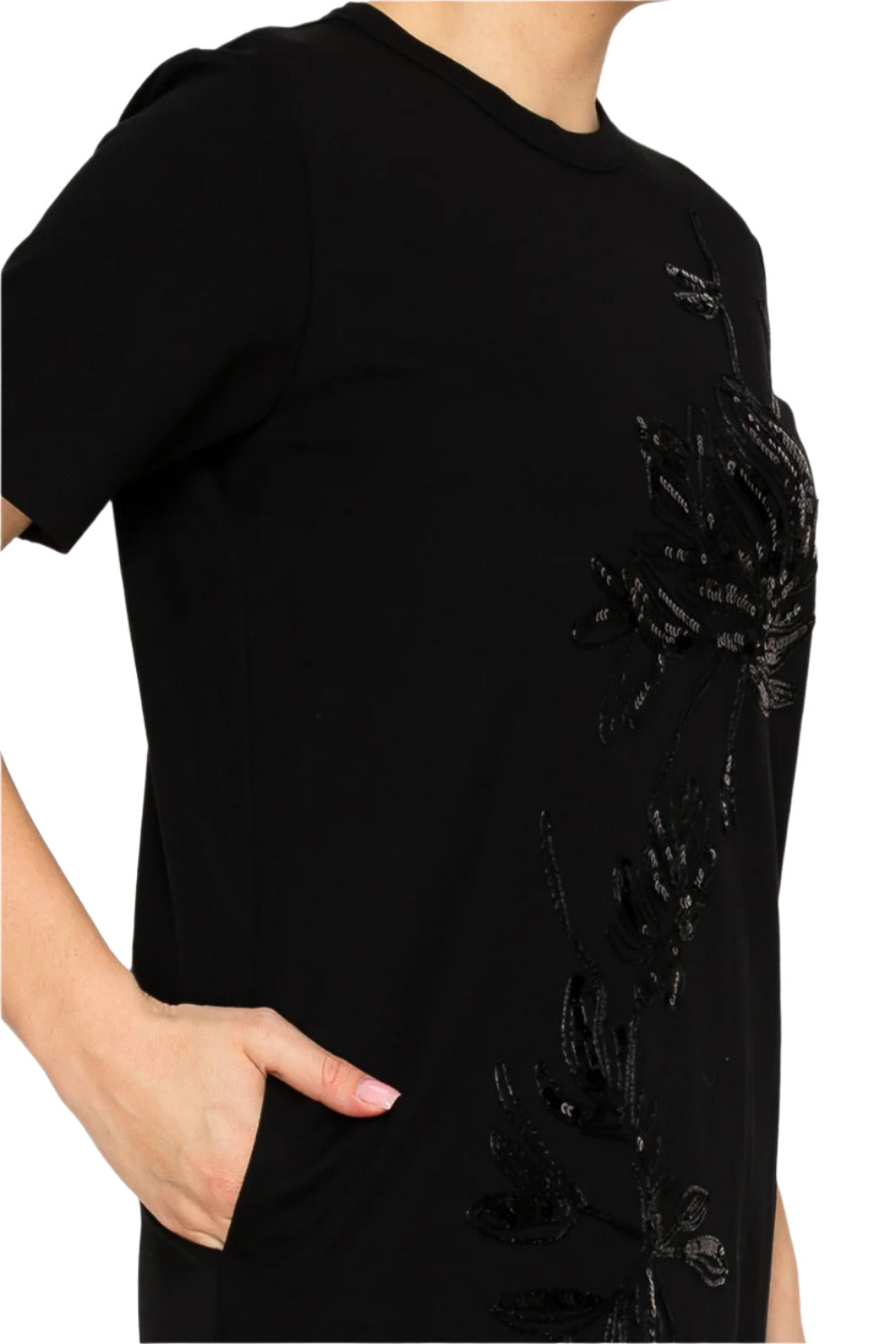 Women's t-shirt featuring unique embroidered details - Korean Fashion
