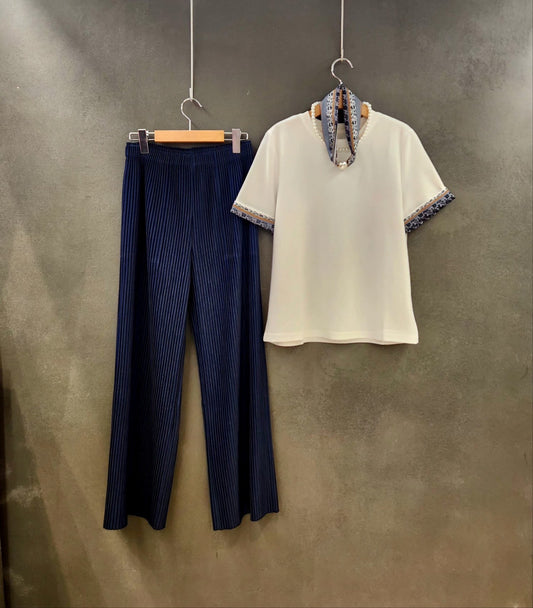 Women's White Short-Sleeve Knit Top - Korean Fashion