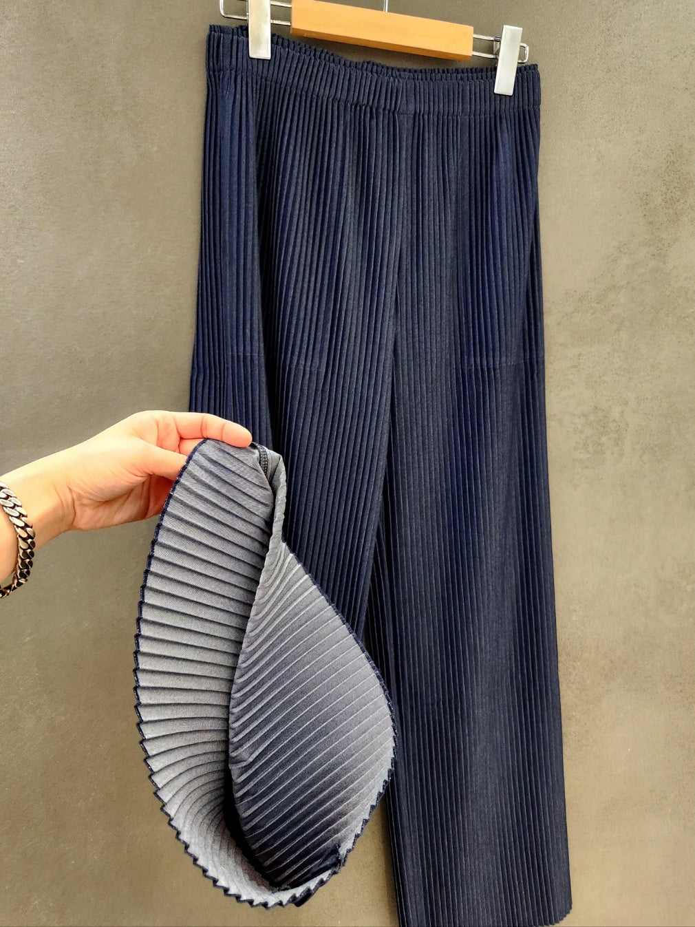 Women's Pleated Wide Pants - Korean Fashion